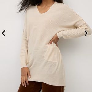 NWOT Two-Pocket Cocoon Tunic Sweater by NY&Co; women’s L